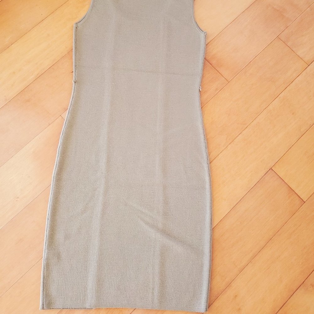 Overcoat and Sleeveless Dress- Wool Set, M - Picture 6 of 10